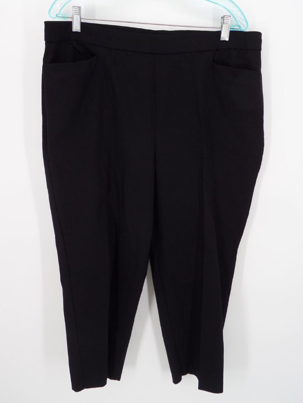 Susan Graver Women's Fall Cropped Black Pants Size 18W  EUC